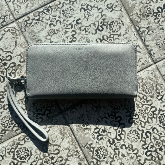 Fossil Handbags - grey authentic Fossil wallet- teal lining